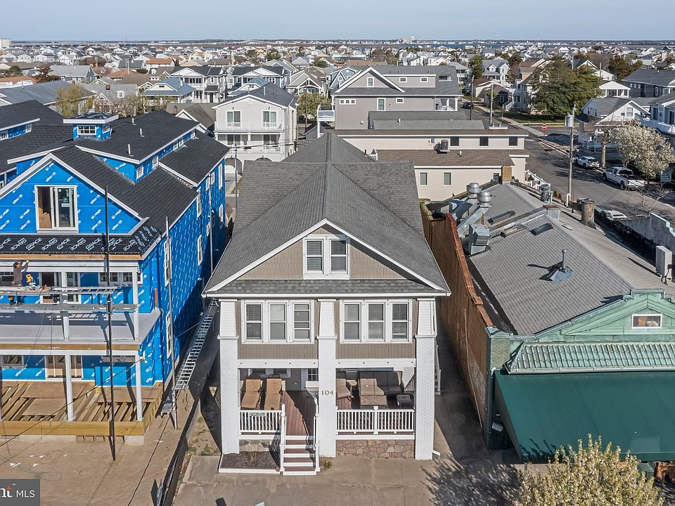 1st image of 104 Atlantic Ave #B