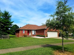 10608 Leven Blvd, Louisville, KY 40229