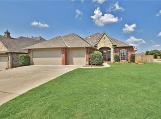 1617 Wildhorse Dr, Edmond, OK 73003