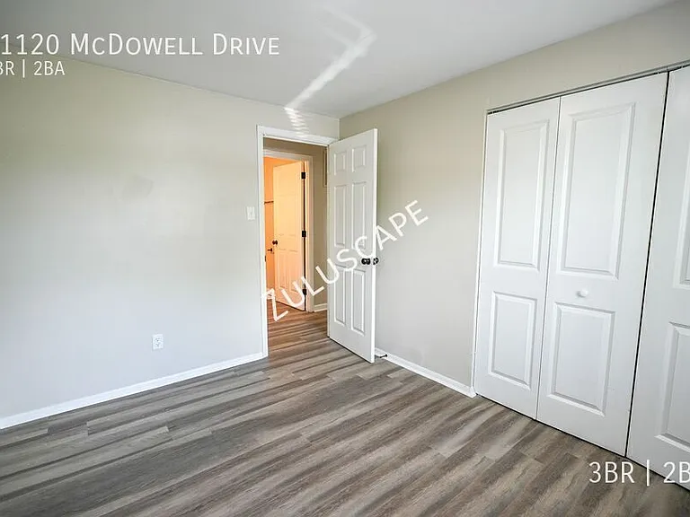 11120 McDowell Dr — Photo 10