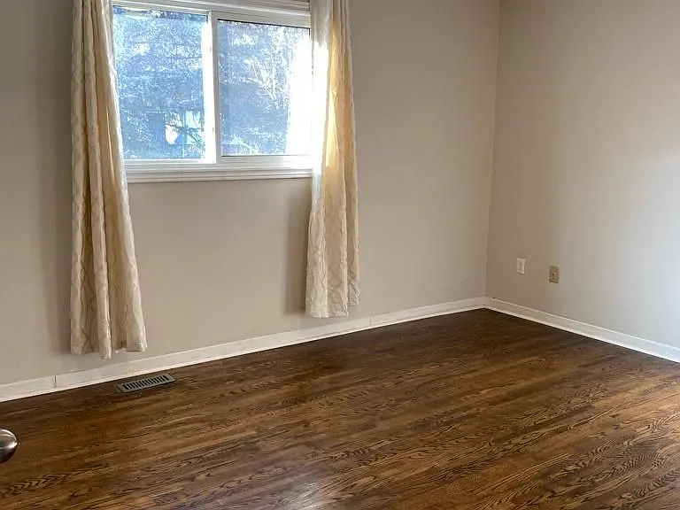 70 Beswick Dr — Photo 15