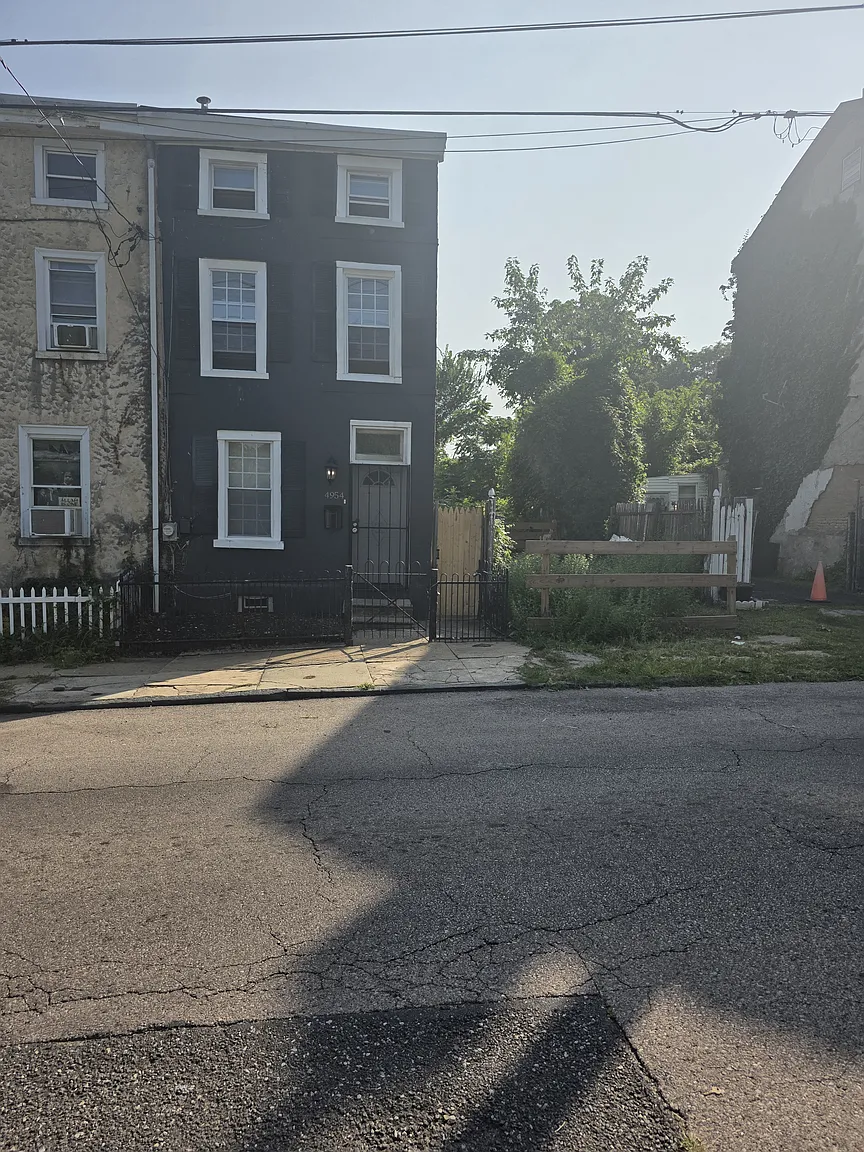 4954 Sheldon St photo 1
