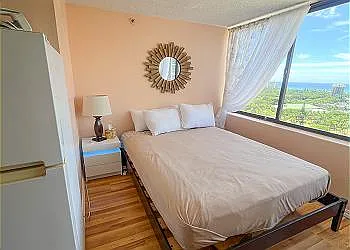 Studio, 236 sqft, $1,750 — Photo 3