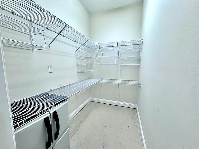 92 Palmetto — Photo 26