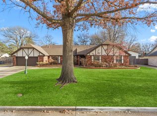 9715 S Darlington Ave, Tulsa, OK 74137