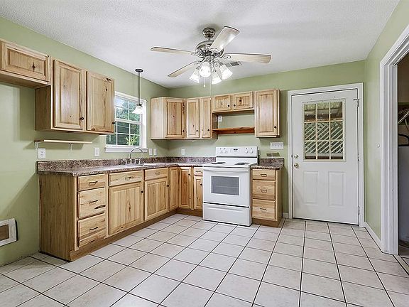 3rd image of 6317 Greenfield Dr