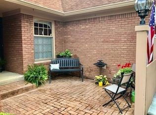 8311 Hill Gail Dr, Indianapolis, IN