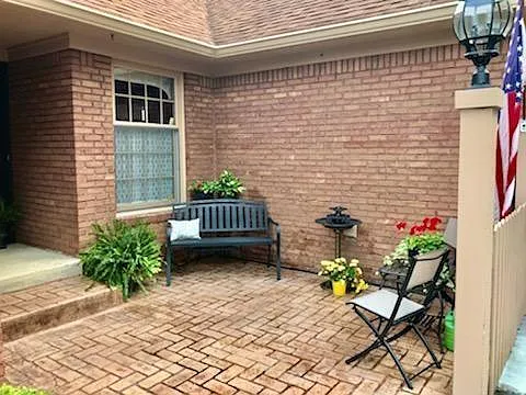 8311 Hill Gail Dr photo 1