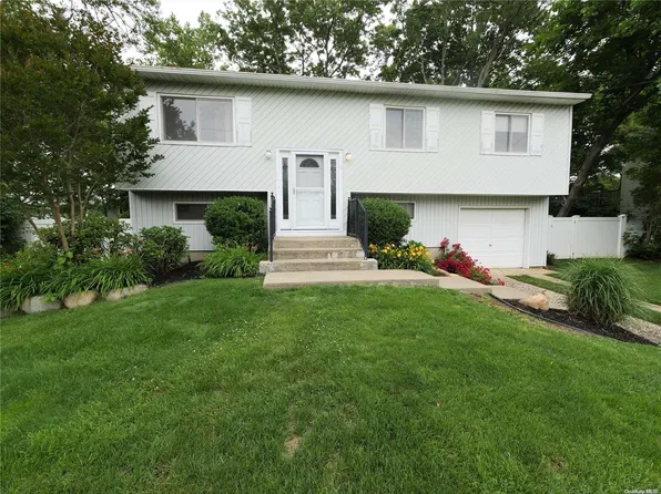 173 Ruland Road, Selden, NY 11784