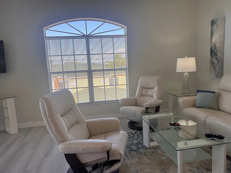 1316 Gondola Park Dr — Photo 2