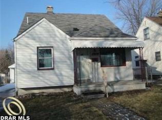 2018 Champaign Rd, Lincoln Park, MI 48146