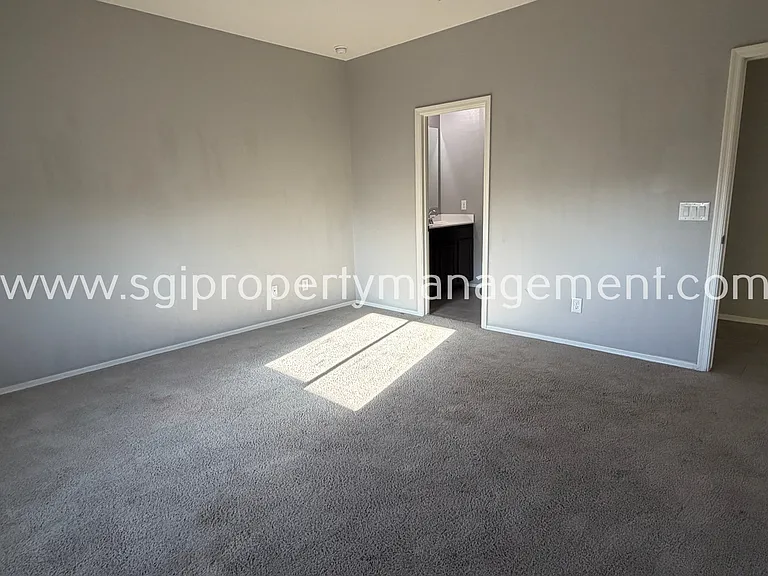 3214 N Pleasant View Ln — Photo 7