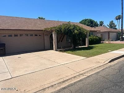 1st image of 1365 W MESETO Avenue