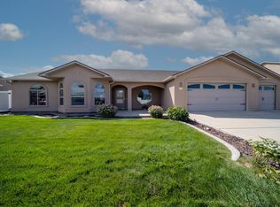 177 Sun Hawk Dr, Grand Junction, CO 81503