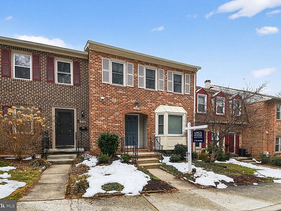 3rd image of 7607 Heatherton Ln