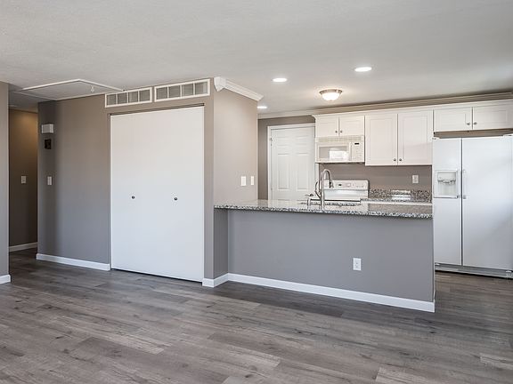 3rd image of 6726 Tabby Dr