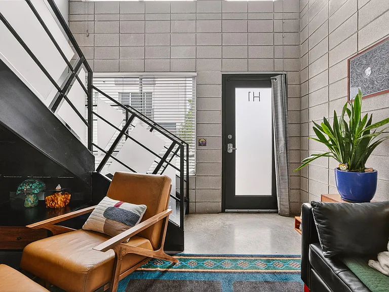 4801 S Congress Ave #H1 — Photo 4