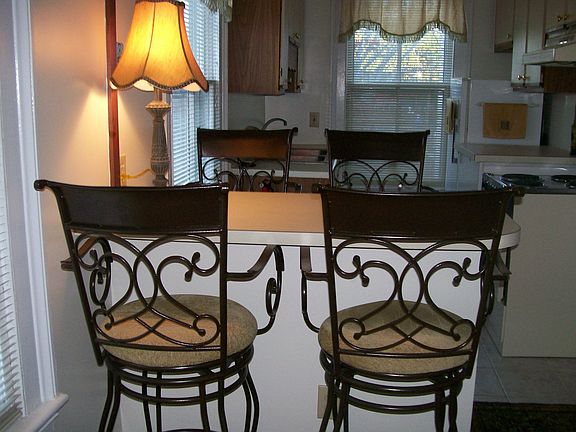 5th image of 309 N 4th St #B