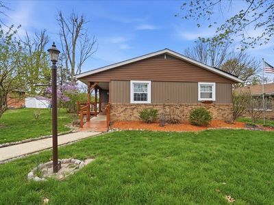 208 NW Madison St, Hopedale, IL, 61747