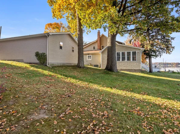 816 S Werners Landing Dr, Bronson, MI 49028