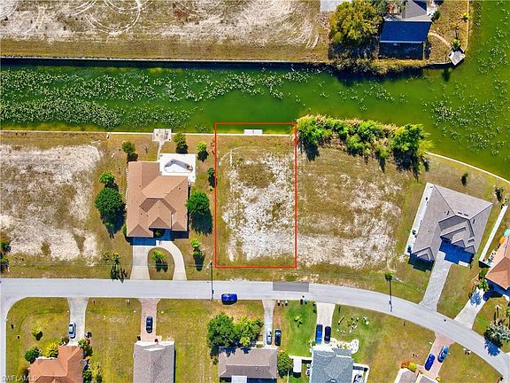 5th image of 430 SW 24th ST