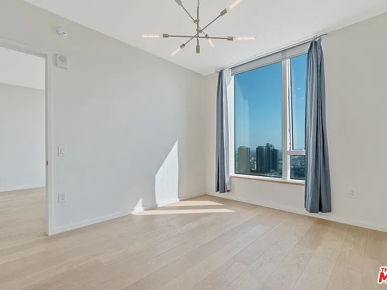 889 Francisco St #3801 — Photo 9
