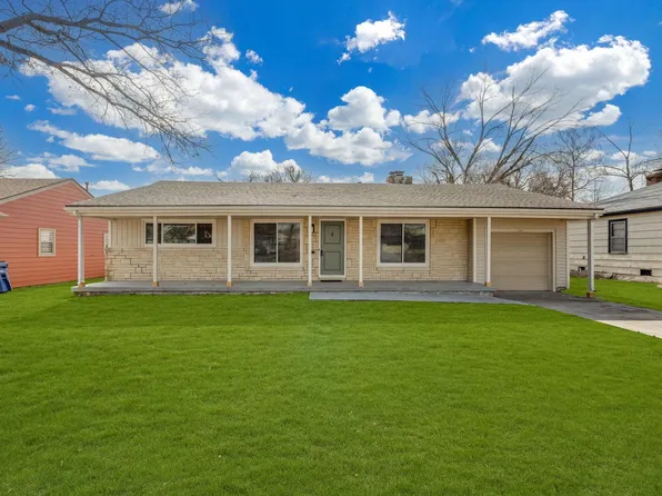 537 N Oakwood Dr, Wichita, KS 67208