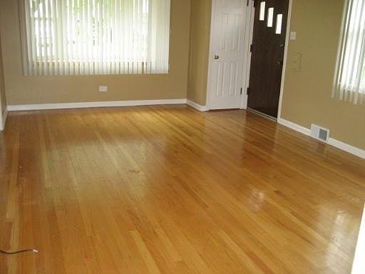 3rd image of 9125 W Oak Park Ave