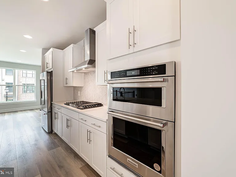 6227 Almerico Pl — Photo 9