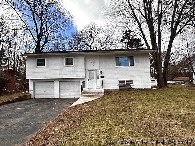 1st image of 25 Edgewood Drive
