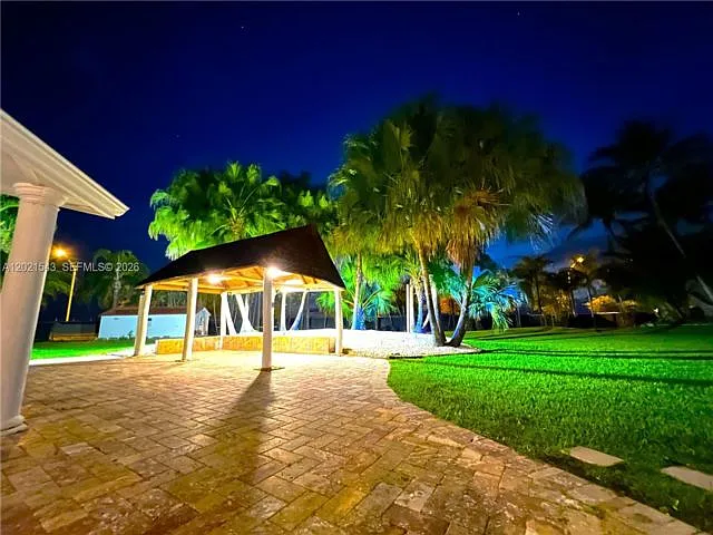 15540 SW 156th Ave — Photo 15