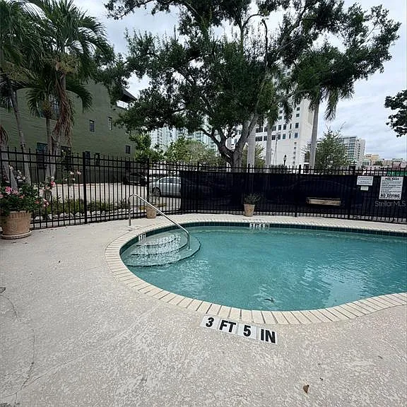 1221 N Palm Ave #204 — Photo 20