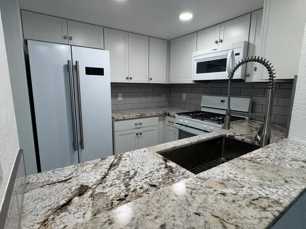 73435 San Gorgonio Way APT G, Palm Desert, CA 92260