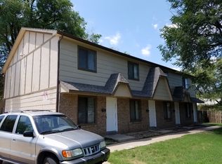 2006 N Old Manor Rd, Wichita, KS 67208