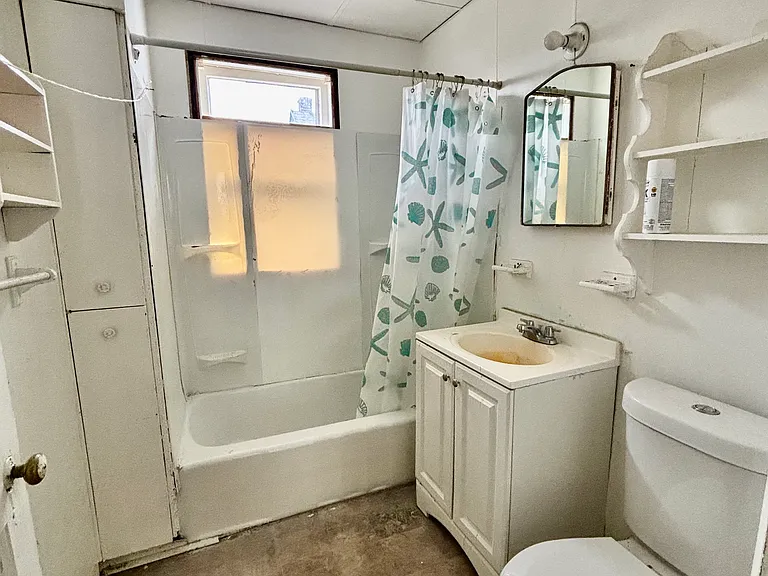 2445 Bailey Ave #2 — Photo 6