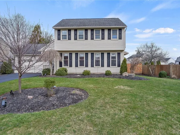 4240 Mayfair Cir, Liverpool, NY 13090