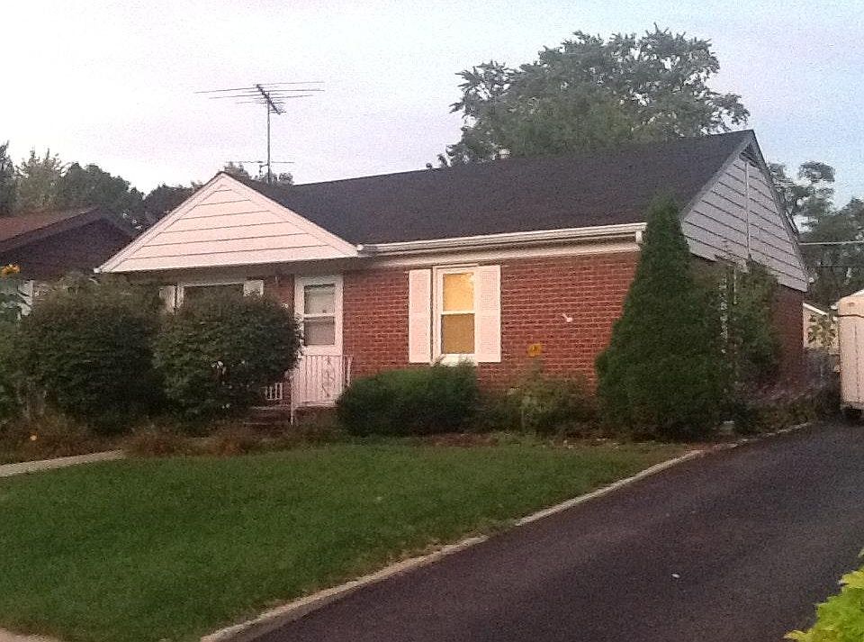1st image of 223 S Williams St