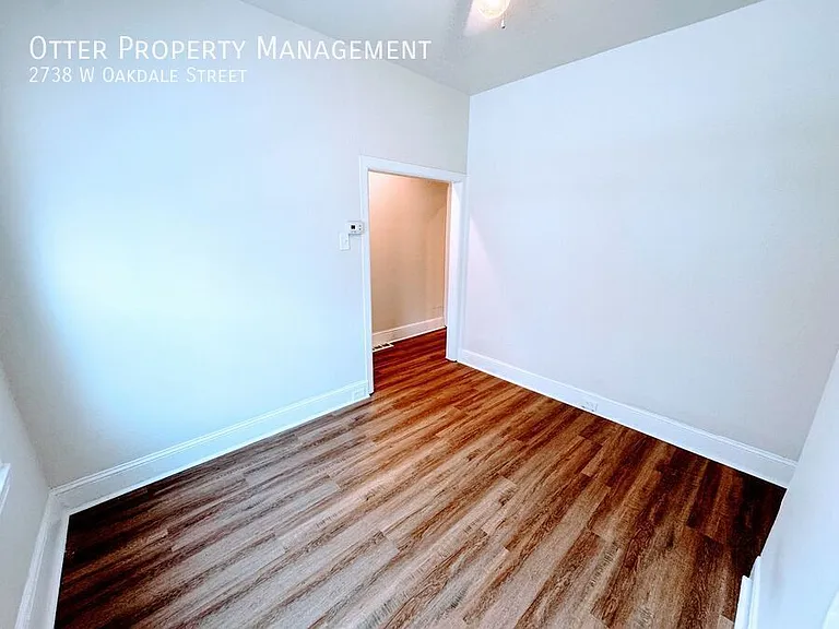 2738 W Oakdale St — Photo 7