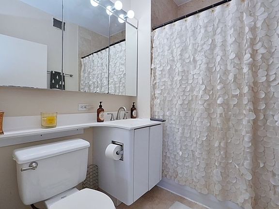 4th image of 40 Oceana Dr #10-E