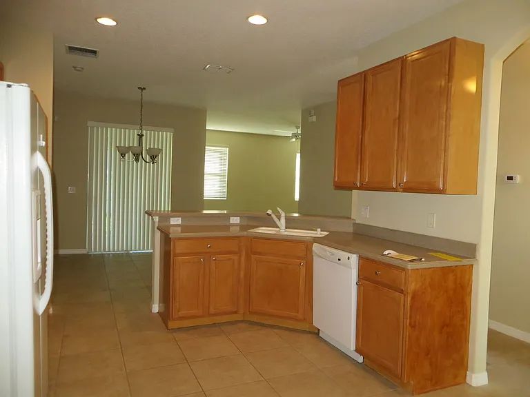 5303 Cape Hatteras Dr — Photo 4