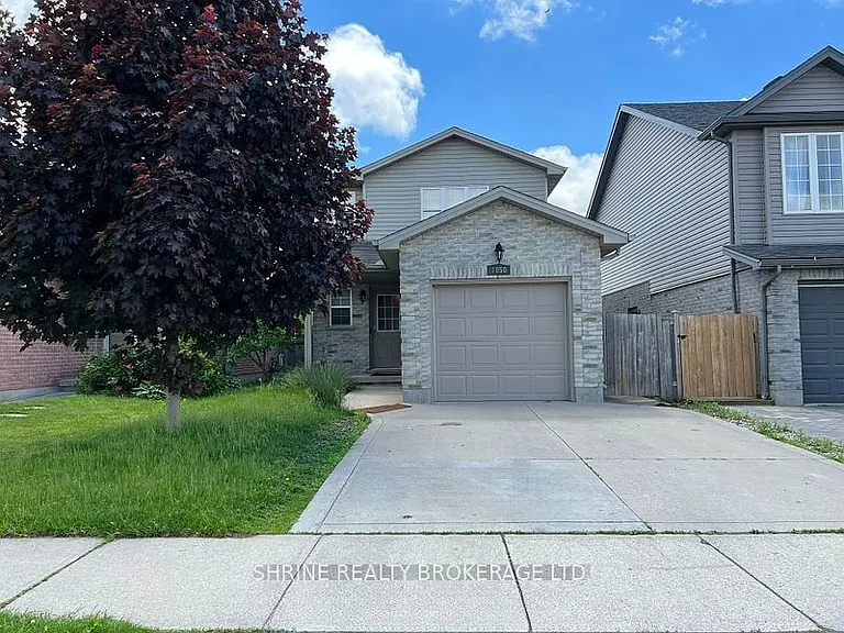 1050 Kimball Cres #LOWER — Photo 1
