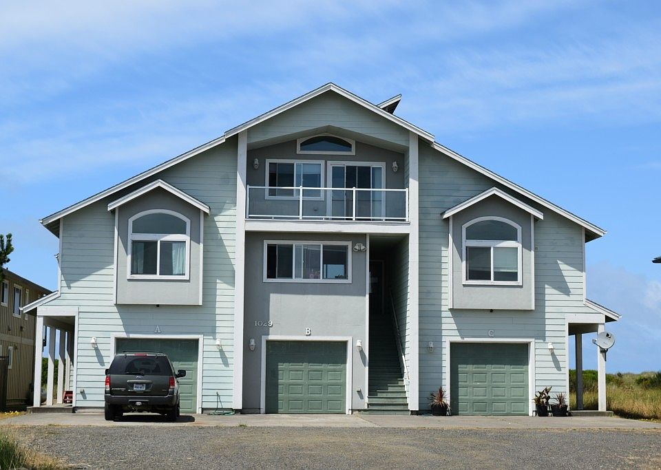 1st image of 1029 S Sand Dune Ave SW Unit A