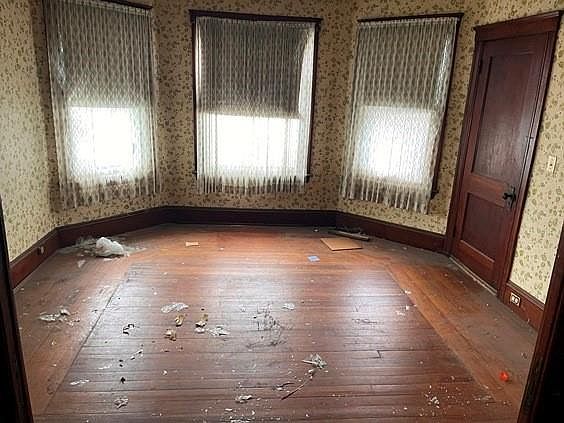 5th image of 57 Daniels St