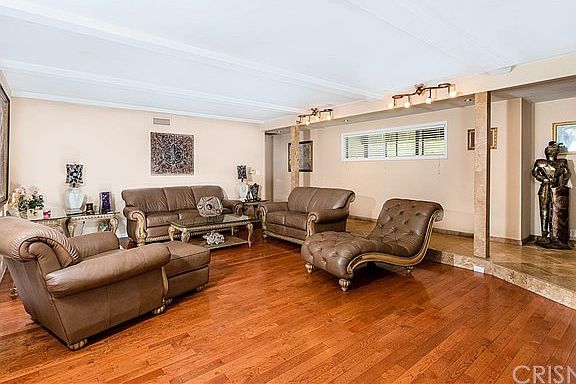 5th image of 9742 Columbus Ave