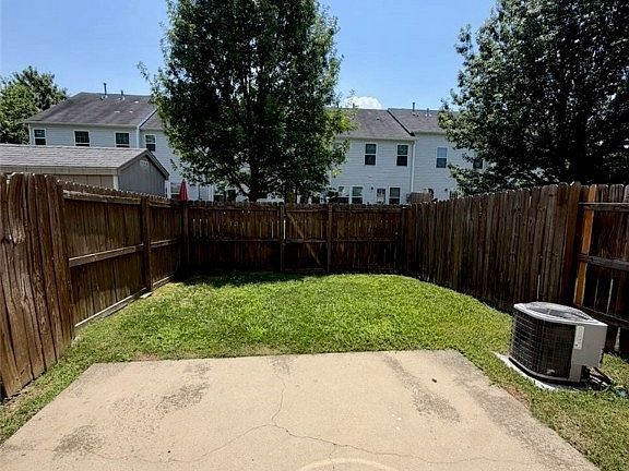 3rd image of 127 Colter Dr