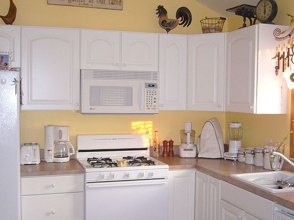 Newly Renovated Kitchen