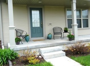 3809 Stonebridge Dr, Madison, WI 53719