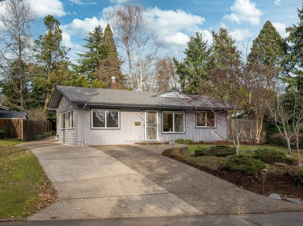 12675 SW Faircrest St, Portland, OR 97225