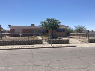 924 Versailles Dr, El Paso, TX 79907