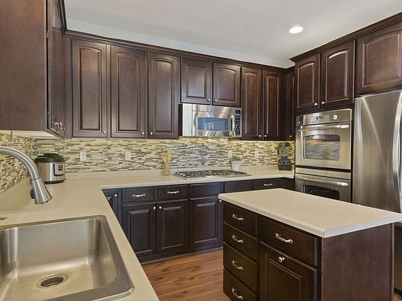 2nd image of 10241 S Clarks Hill Dr
